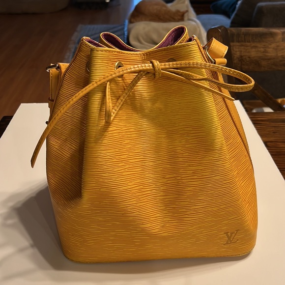 Authentic Preloved Louis Vuitton Yellow EPI Leather Petite Noe Bag